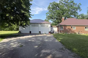 644 Freeport, Jefferson Township, PA 16002 - Photo 6
