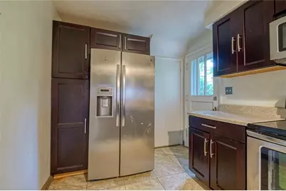 5208 White Oak Dr, Pittsburgh, PA 15147 - Photo 6