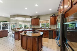 206 Sugarwood Dr, Peters Township, PA 15367 - Photo 16