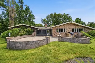 111 Doray Dr, Ross Twp, PA 15237 - Photo 2