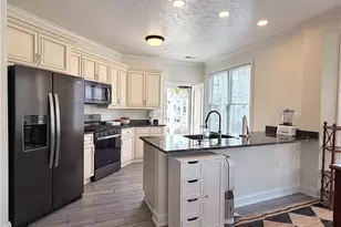 248 Adams Pointe Blvd, Adams Township, PA 16046 - Photo 6