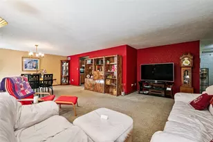 2850 Edgecliff Rd, Lower Burrell, PA 15068 - Photo 6