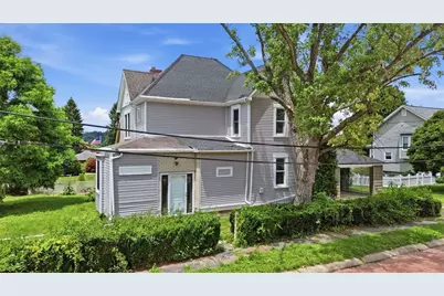 678 Gregg Ave, Bridgeville, PA 15017 - Photo 2
