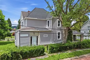 678 Gregg Ave, Bridgeville, PA 15017 - Photo 2