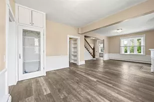 678 Gregg Ave, Bridgeville, PA 15017 - Photo 6