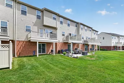 1023 Grey Fox Cir, Collier Township, PA 15017 - Photo 34