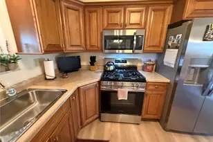 1484 Loretta Dr, Pittsburgh, PA 15235 - Photo 8