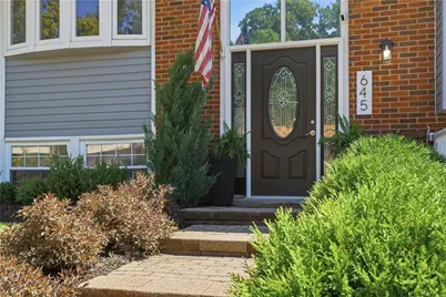645 Carnival Dr, Pittsburgh, PA 15239 - Photo 2