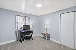 645 Carnival Dr, Pittsburgh, PA 15239 - Photo 28