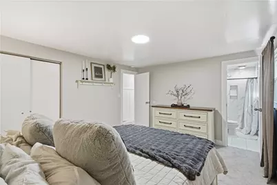 645 Carnival Dr, Pittsburgh, PA 15239 - Photo 20