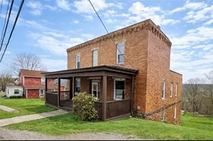 1119 Hancock Ave, Allegheny Township, PA 15690 - Photo 2