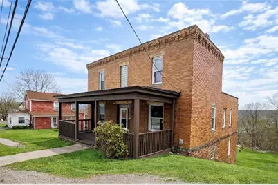 1119 Hancock Avenue, Allegheny Township, PA 15690 - Photo 2