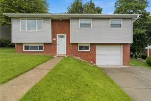 408 Hazelnut Dr, Monroeville, PA 15146 - Photo 4