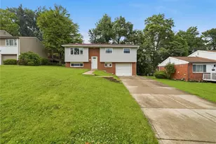 408 Hazelnut Dr, Monroeville, PA 15146 - Photo 2