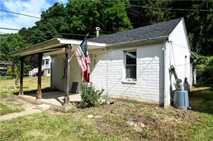 854 Bocktown Rd, Moon/Crescent Twp, PA 15046 - Photo 2