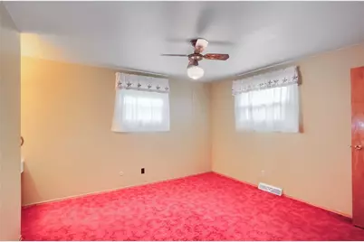 1505 Drespling Ln, Hickory Township, PA 16101 - Photo 18