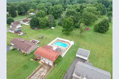 1505 Drespling Ln, Hickory Township, PA 16101 - Photo 32