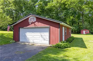 1802 Georgetown Rd, New Lebanon Boro, PA 16145 - Photo 6