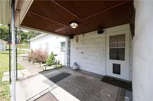 123 Smith St, Canonsburg, PA 15317 - Photo 4