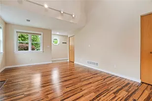 305 Squire Cir, Pittsburgh, PA 15212 - Photo 8