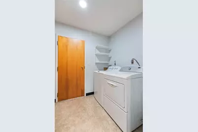 305 Squire Circle, Pittsburgh, PA 15212 - Photo 20