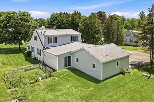 90 Rexford Dr, Hermitage, PA 16148 - Photo 32