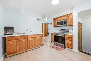90 Rexford Dr, Hermitage, PA 16148 - Photo 10