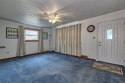 1921 Sloan Ave, Latrobe, PA 15650 - Photo 16