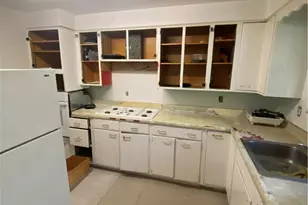 2525 Webster Ave, Pittsburgh, PA 15219 - Photo 8