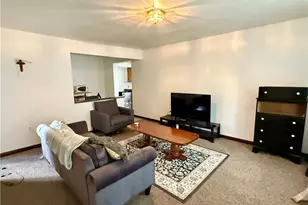 111 Quay St, Manor Township, PA 16236 - Photo 2