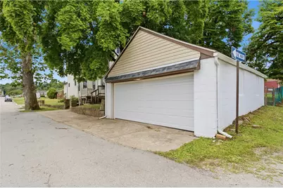 801 Vine, Liberty Boro, PA 15133 - Photo 30