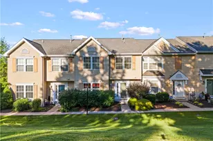 1368 Meadowbrook Dr, North Strabane, PA 15317 - Photo 2