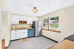 1610 Hill St, White Oak, PA 15131 - Photo 14