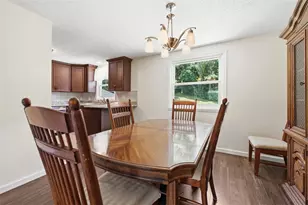 728 Skyview Dr, Cranberry Township, PA 16066 - Photo 8