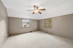 89 Markham Dr, Pittsburgh, PA 15228 - Photo 24