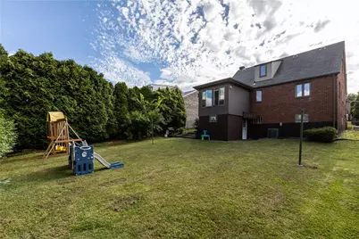 412 Phillips Ave, Stowe Township, PA 15136 - Photo 28
