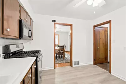 412 Phillips Ave, Stowe Township, PA 15136 - Photo 12