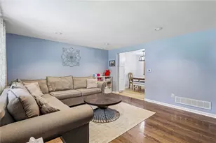 196 N Vireo, Kennedy Township, PA 15136 - Photo 6