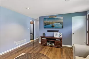 196 N Vireo, Kennedy Township, PA 15136 - Photo 8