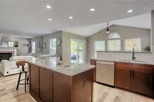 1821 Pioneer Dr, Pittsburgh, PA 15143 - Photo 16