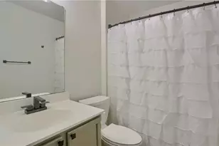 1821 Pioneer Dr, Pittsburgh, PA 15143 - Photo 36