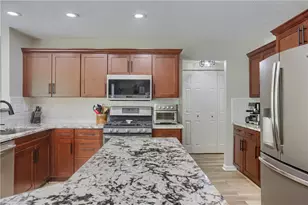 1821 Pioneer Dr, Pittsburgh, PA 15143 - Photo 18