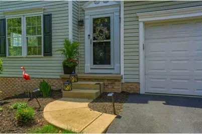 1821 Pioneer Drive, Pittsburgh, PA 15143 - Photo 2