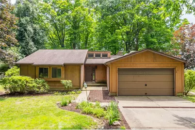 6 King Rd, Cecil, PA 15057 - Photo 1