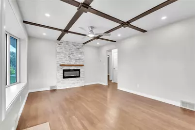 27 Washington Ave, Mt Pleasant Twp, PA 15340 - Photo 10
