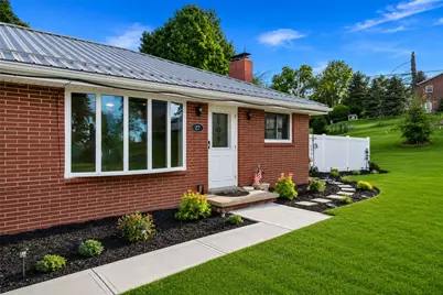 27 Washington Ave, Mt Pleasant Twp, PA 15340 - Photo 4