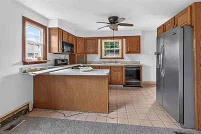 1424 Jackson Ave, New Castle, PA 16101 - Photo 10