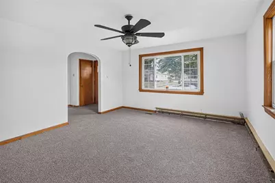 1424 Jackson Ave, New Castle, PA 16101 - Photo 6