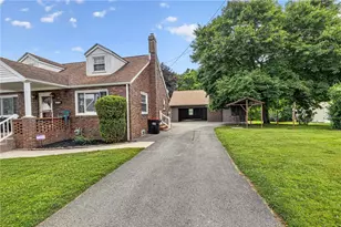 1424 Jackson Ave, New Castle, PA 16101 - Photo 2