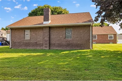 1424 Jackson Ave, New Castle, PA 16101 - Photo 10
